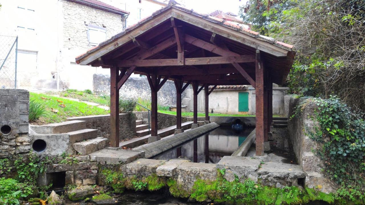 Maison Sur Le Lot Saint-Vincent-Rive-d'Olt Экстерьер фото