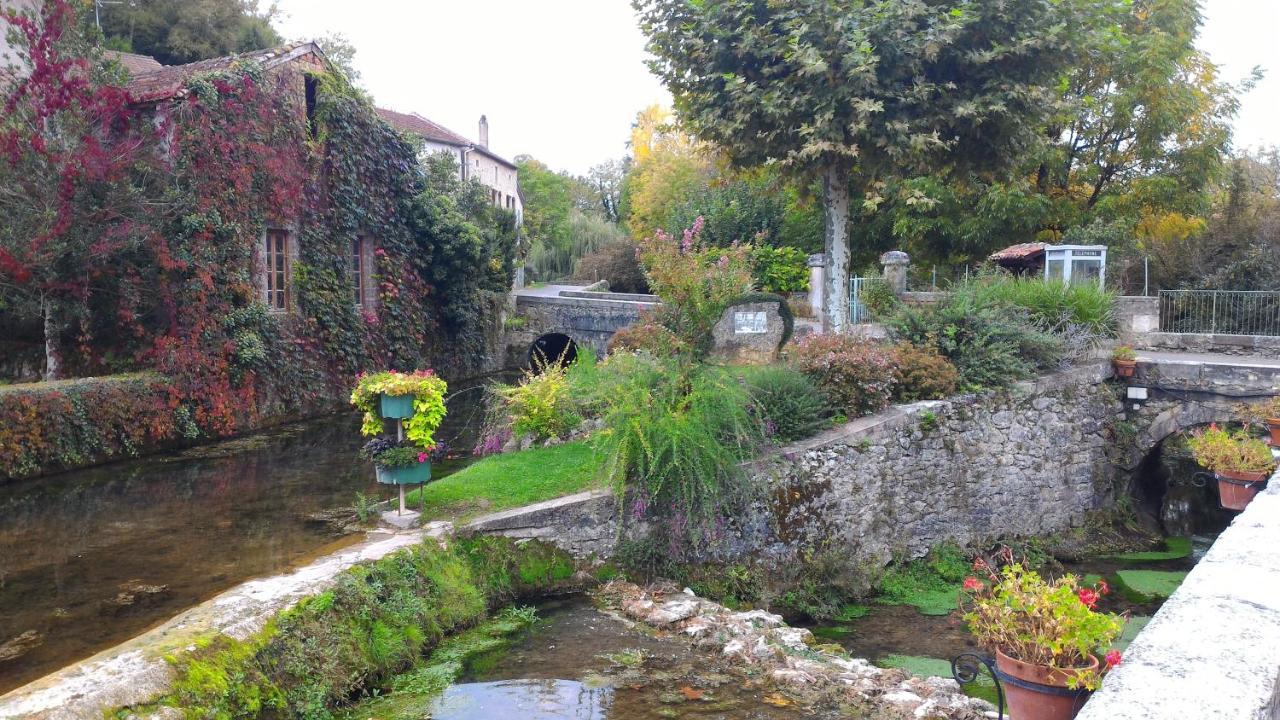 Maison Sur Le Lot Saint-Vincent-Rive-d'Olt Экстерьер фото